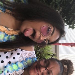 Meet your Posher, Zoraida